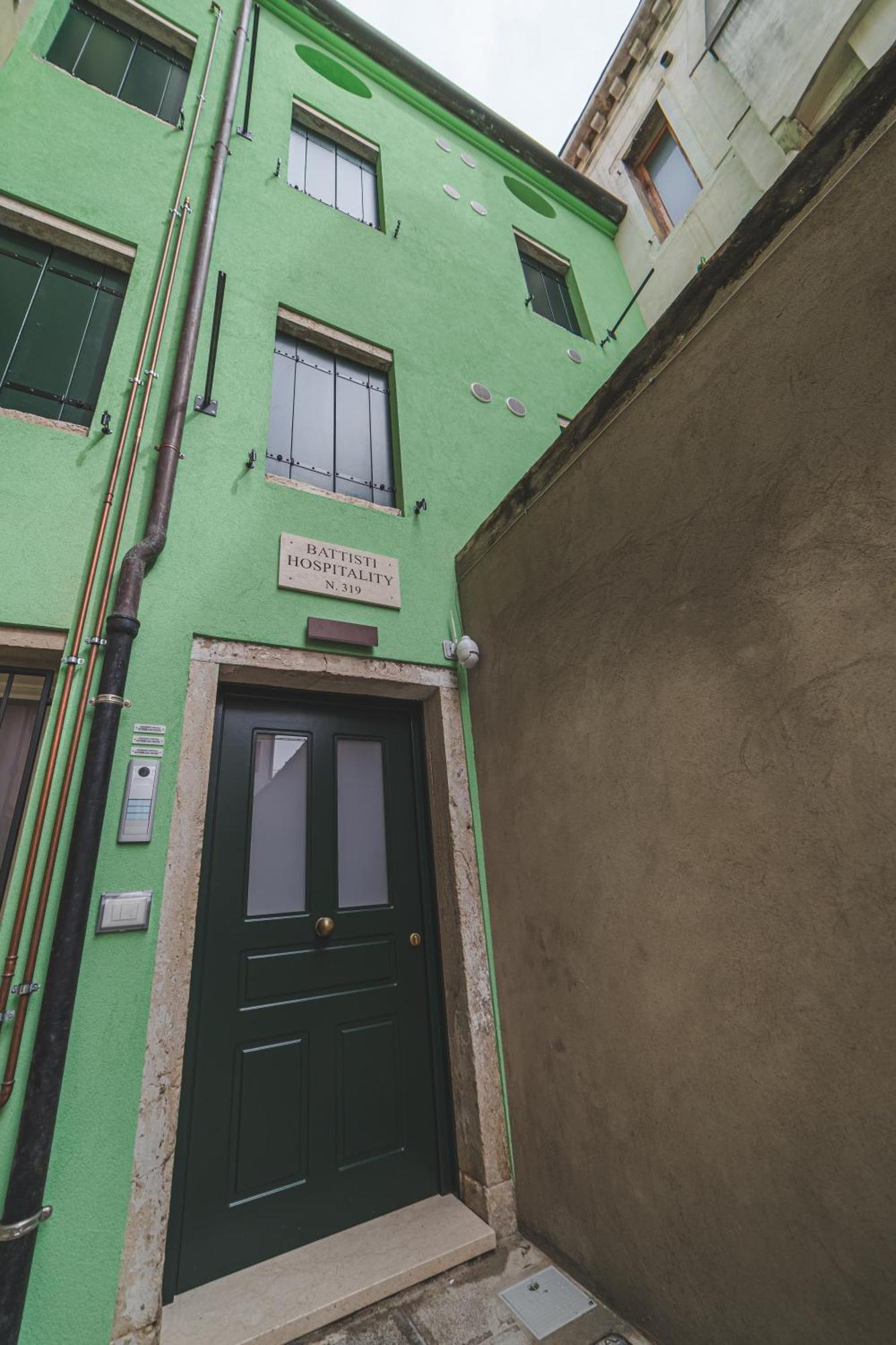 Battisti Hospitality - Si, Viaggiare Apartment คิออกเจีย ภายนอก รูปภาพ