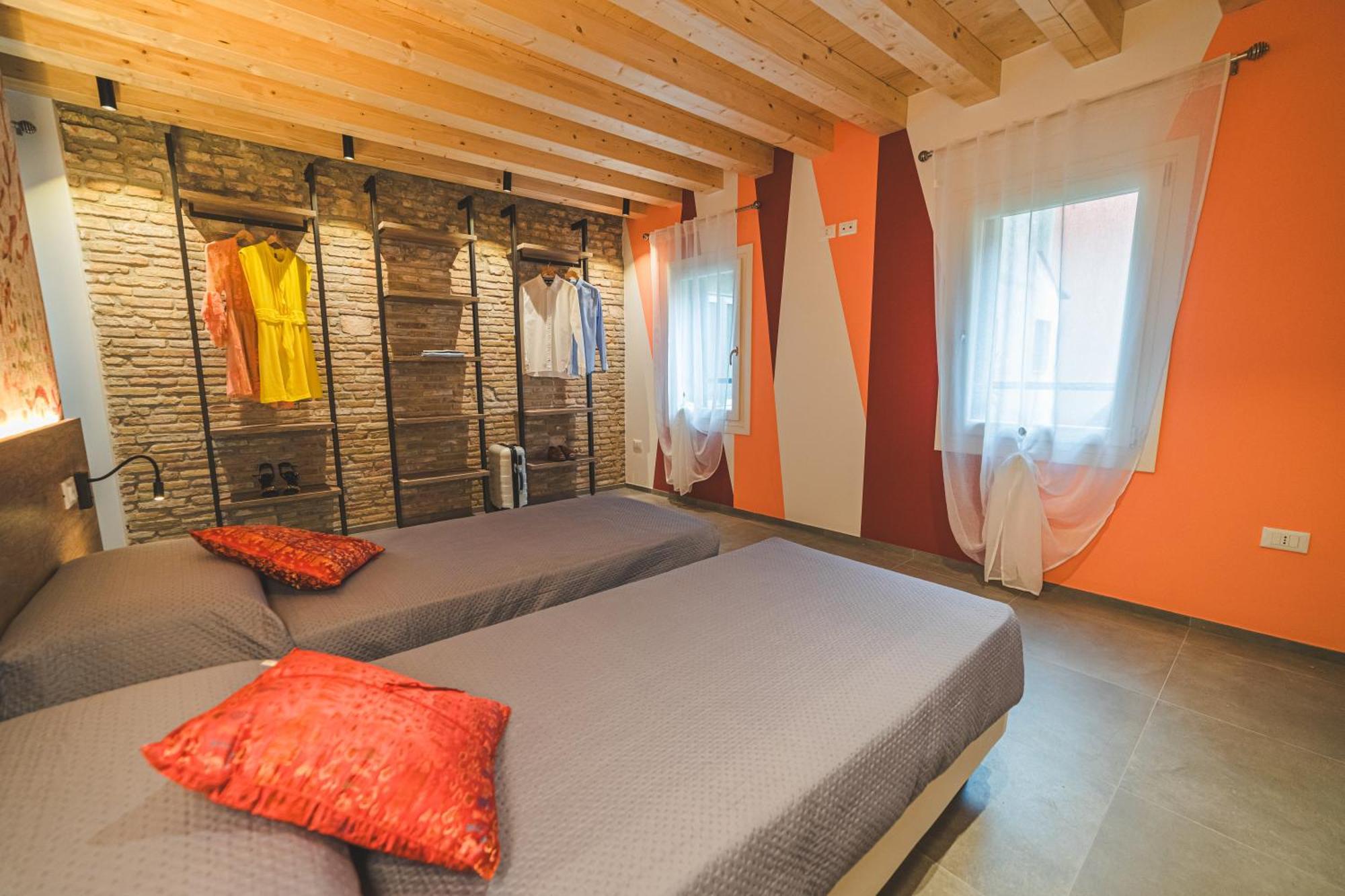 Battisti Hospitality - Si, Viaggiare Apartment คิออกเจีย ภายนอก รูปภาพ