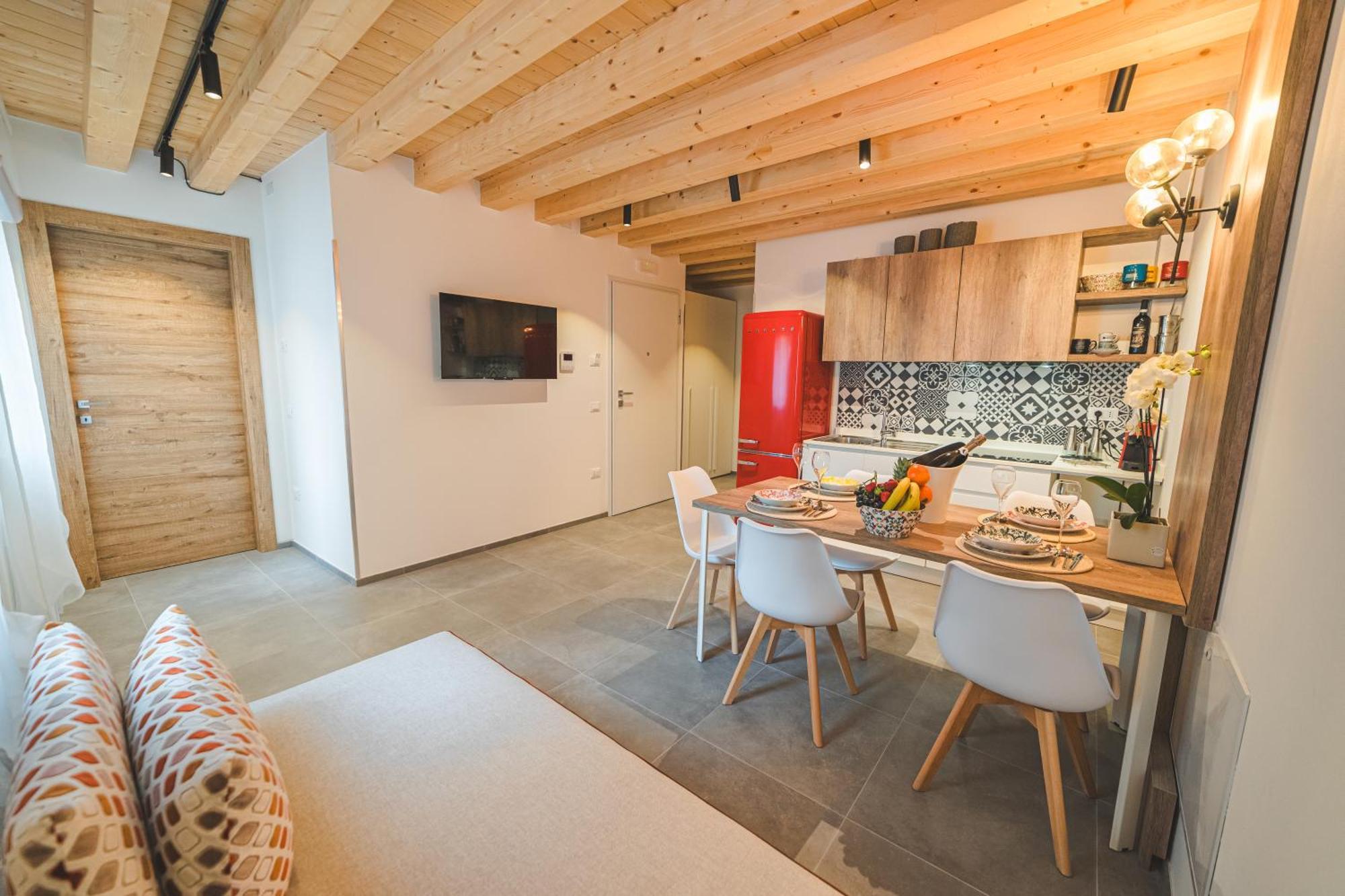 Battisti Hospitality - Si, Viaggiare Apartment คิออกเจีย ภายนอก รูปภาพ